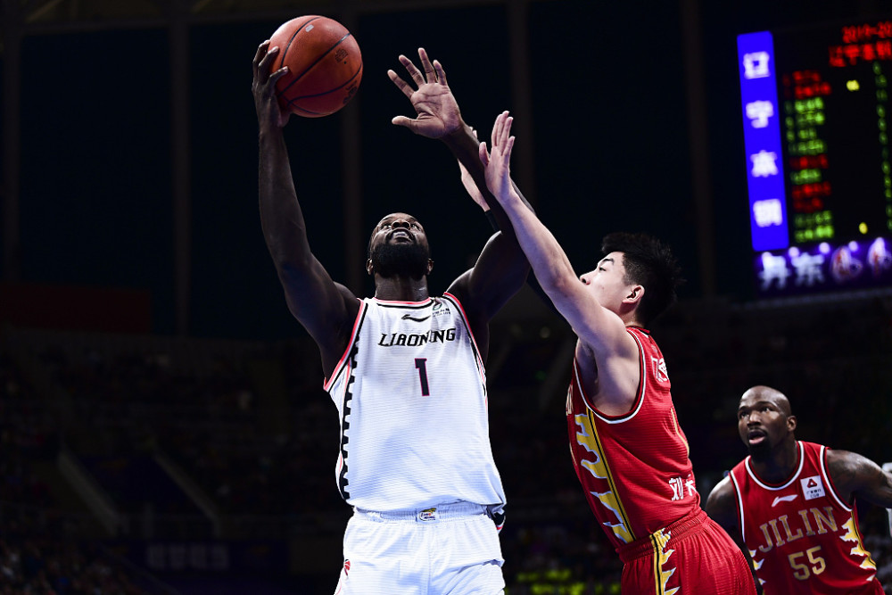 半岛体育入口-波尔多将迎战兰斯，谁将占据上风？