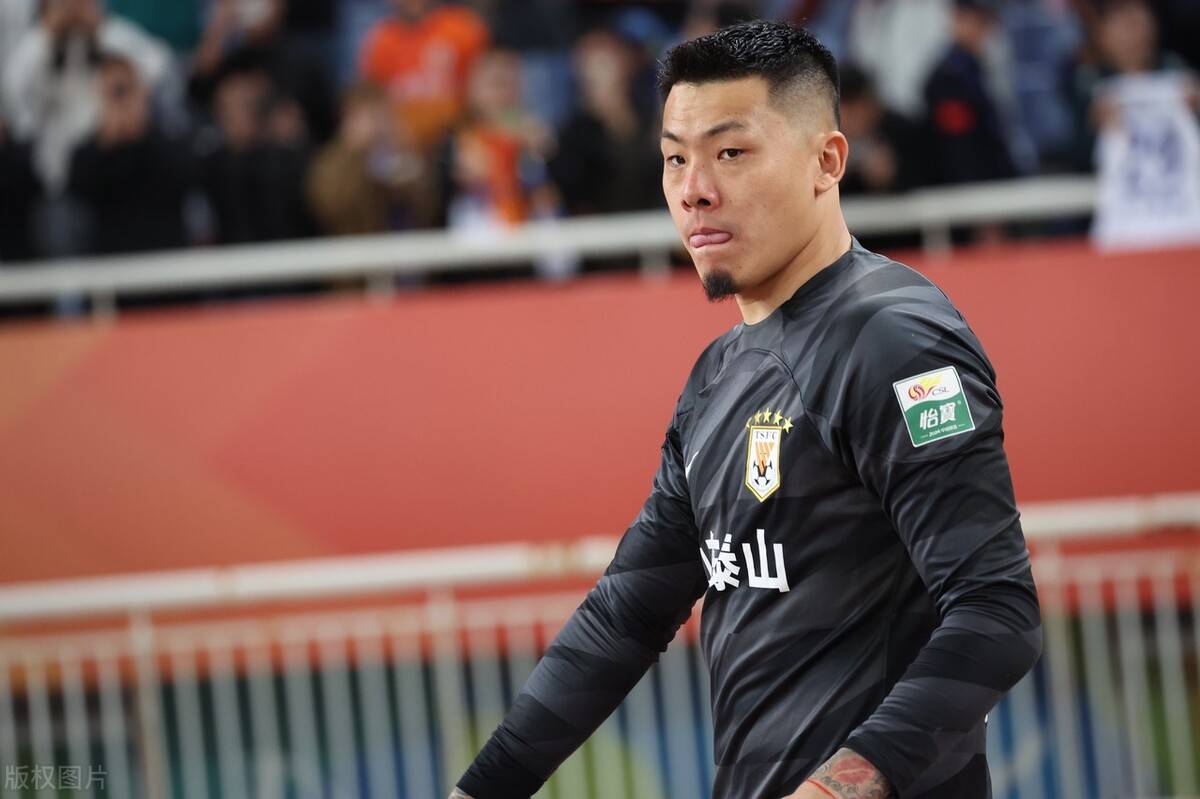 半岛体育登录入口-山东鲁能将挑战上海上港，谁能在争夺胜利中笑到最后？的简单介绍