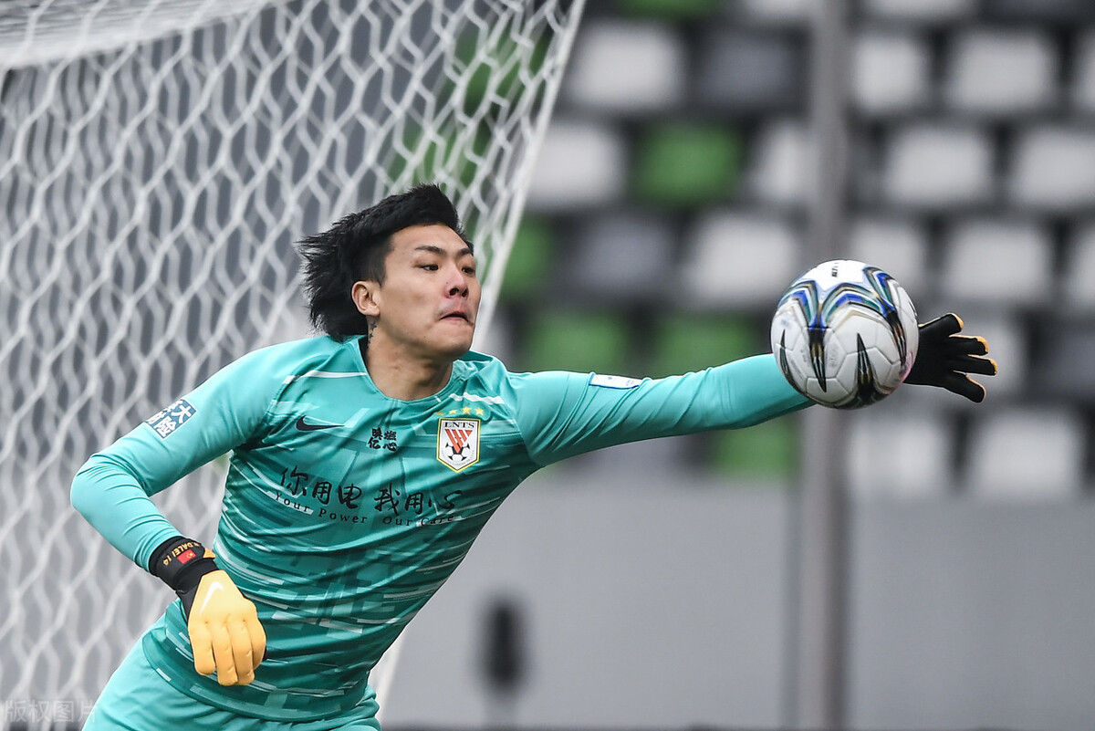 半岛体育娱乐-爆发力十足门将，秋高六月悬壶济世的简单介绍