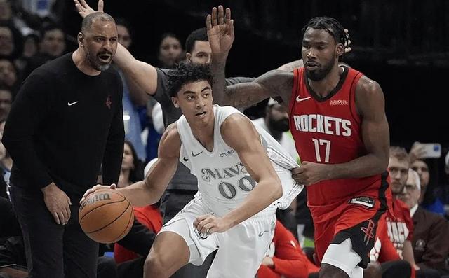 火箭近况不佳，面临季后赛前景堪忧的简单介绍