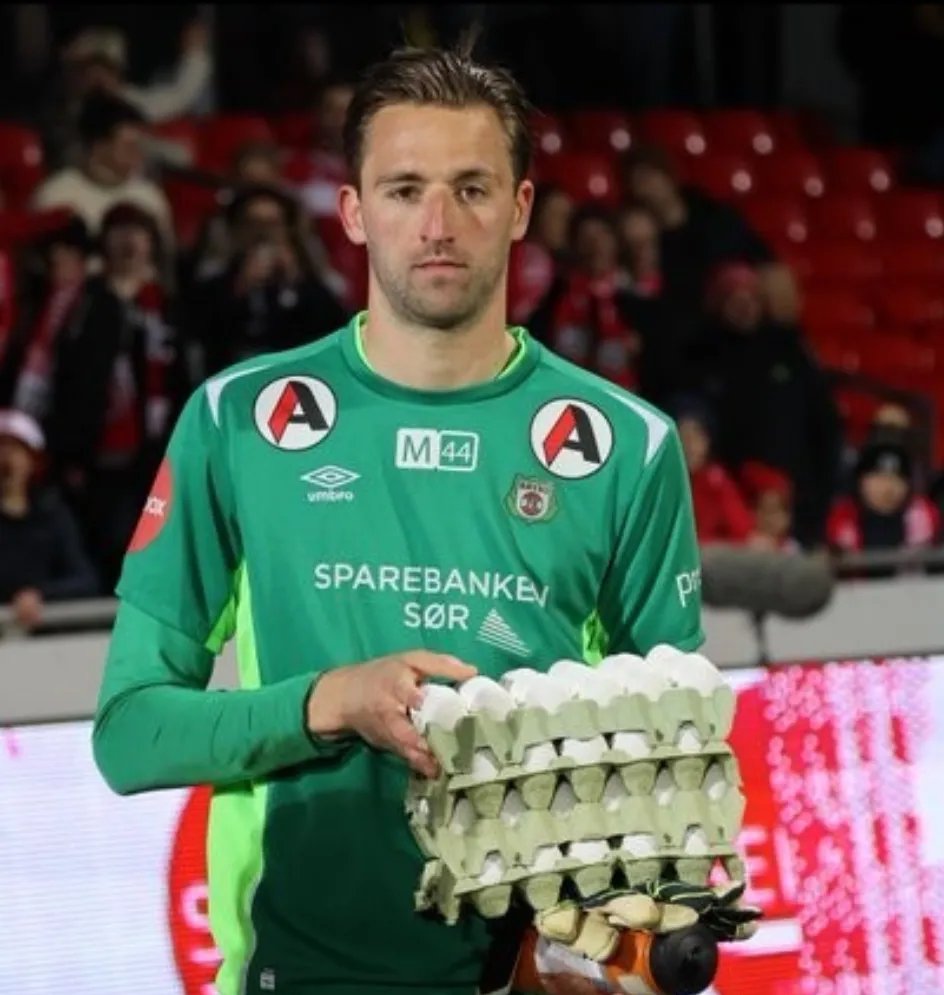 半岛体育官方登录入口-挪威选手实现逆袭，夺得金牌