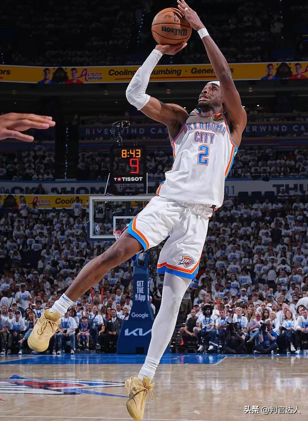 半岛体育网站入口-关于快船客场战胜独行侠，莱昂纳德全场独得分带队赢球的信息