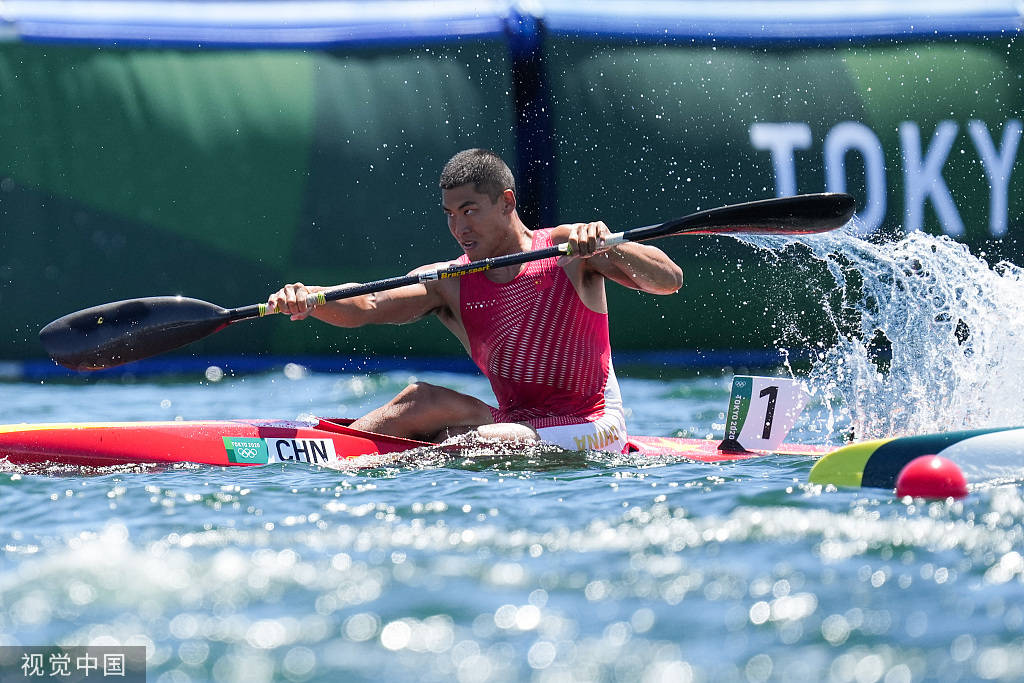 半岛体育投注-关于重庆队创造历史，初次登上领奖台的信息