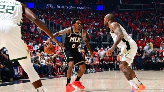 雄鹿大胜老鹰，字母哥连续砍分的简单介绍