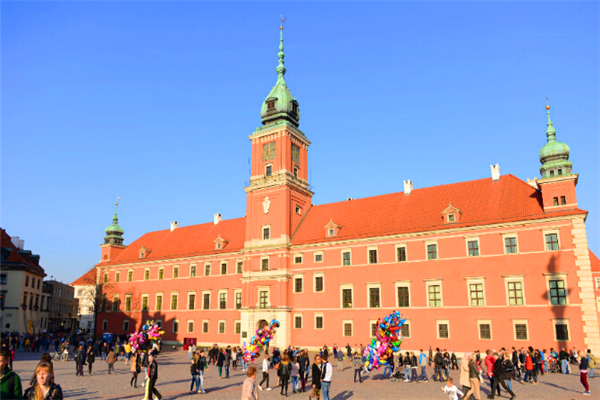 捷克后卫在华沙开设足球训练营 捷克后卫在华沙开设足球训练营