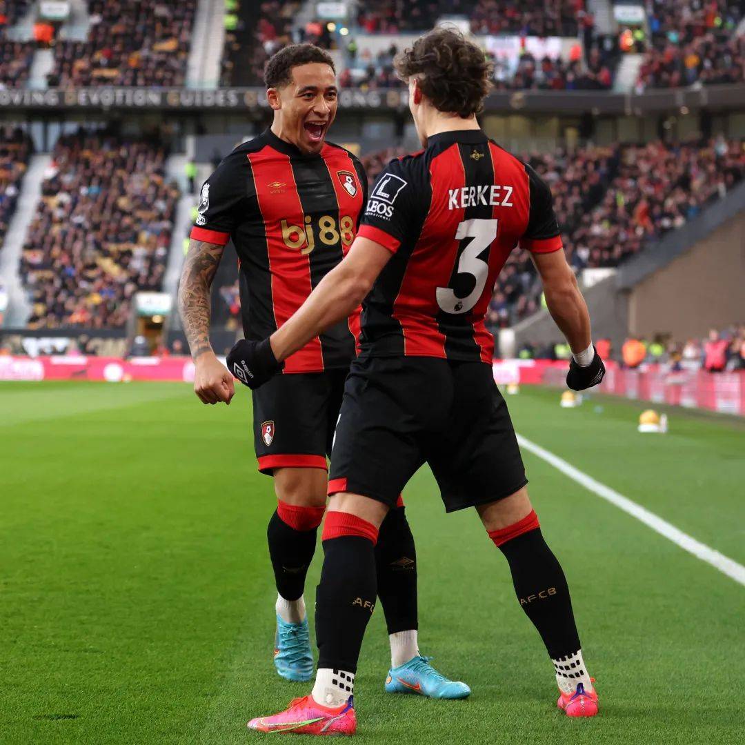 半岛体育链接-利兹联客场大胜，彻底征服对手