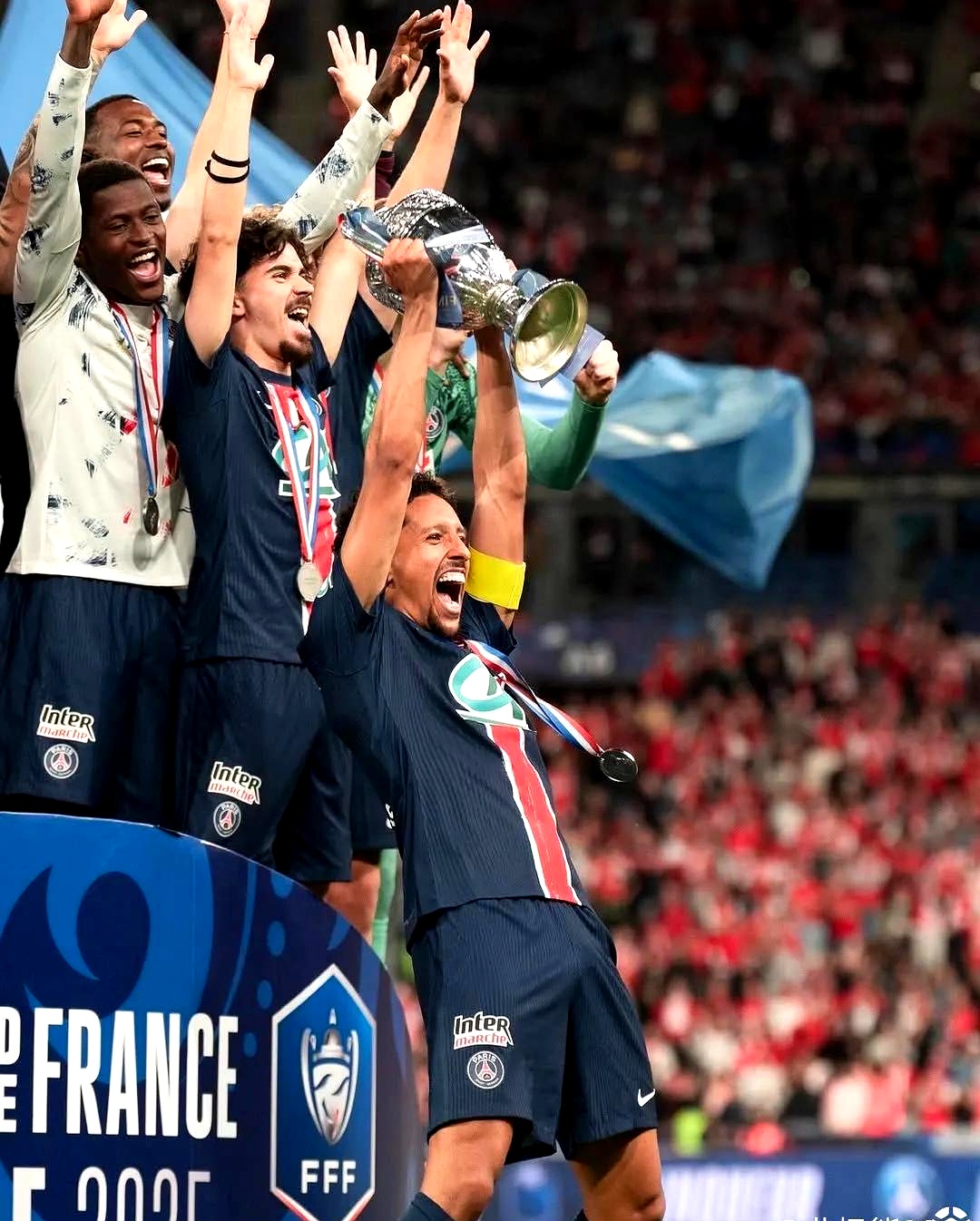 半岛体育平台-欧预赛历史回顾：传奇一幕，经典再现的简单介绍