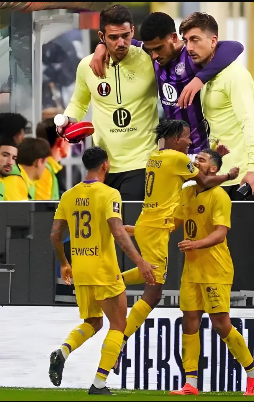 包含图卢兹队在主场比赛中力克对手,胜利在望的词条 包含图卢兹队在主场比赛中力克对手,胜利在望的词条