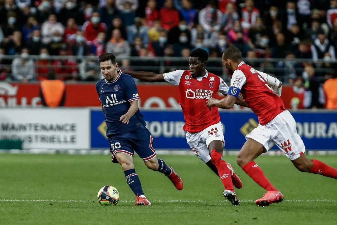 摩纳哥客场逆转,法甲排名略有回升 摩纳哥客场逆转,法甲排名略有回升